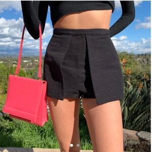 Topshop peekaboo Shorts in black. Size 4